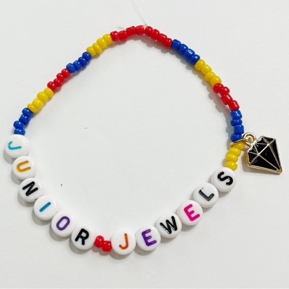 Taylor Swift Eras Tour Friendship Bracelet Junior Jewels - Picture 1 of 2